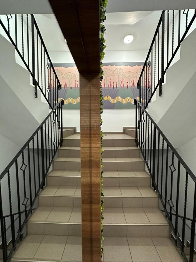 Villa Accommodation Bukares Bagian luar foto